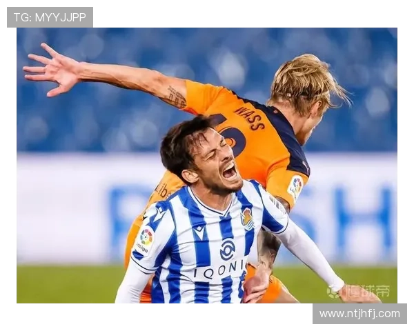 利桑德罗随队恢复有球训练预计10月底前重返赛场